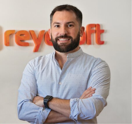 Chief Executive Officer (CEO)